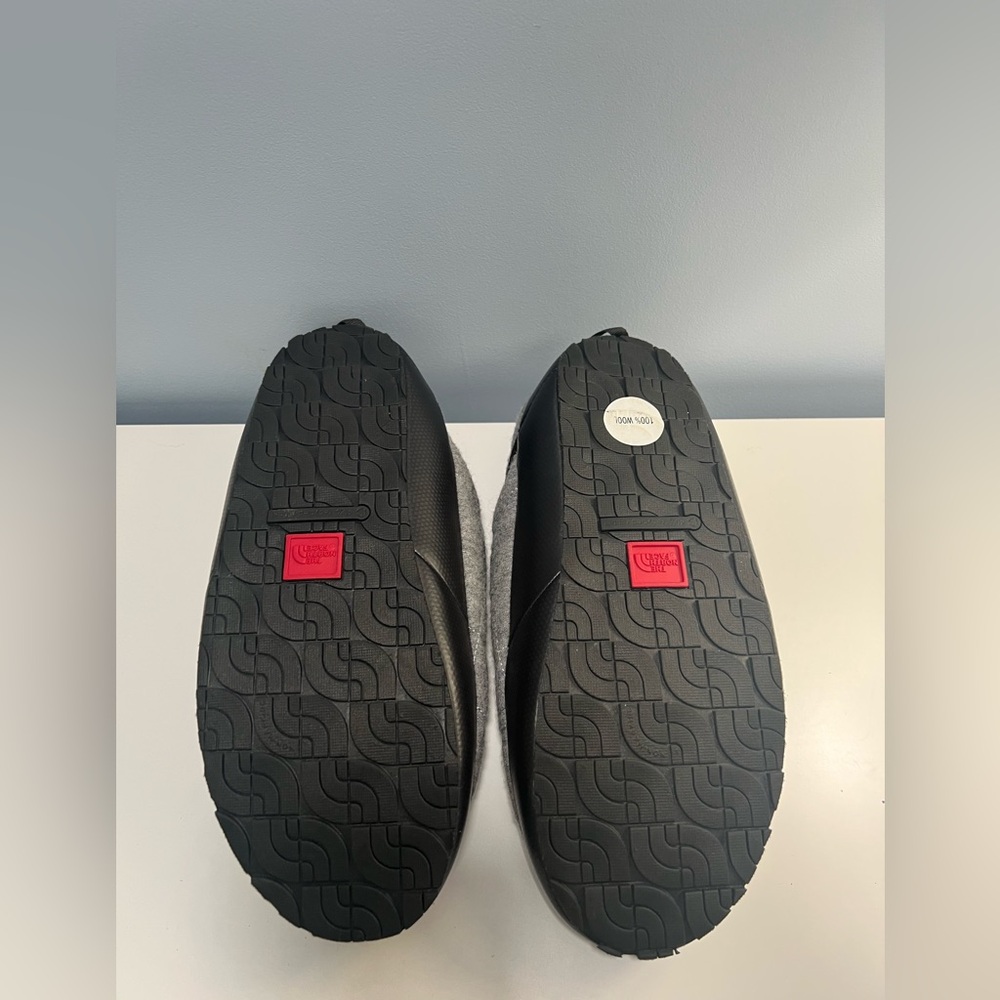 The North Face Men's Gray and Black Loafers - Picture 5 of 6